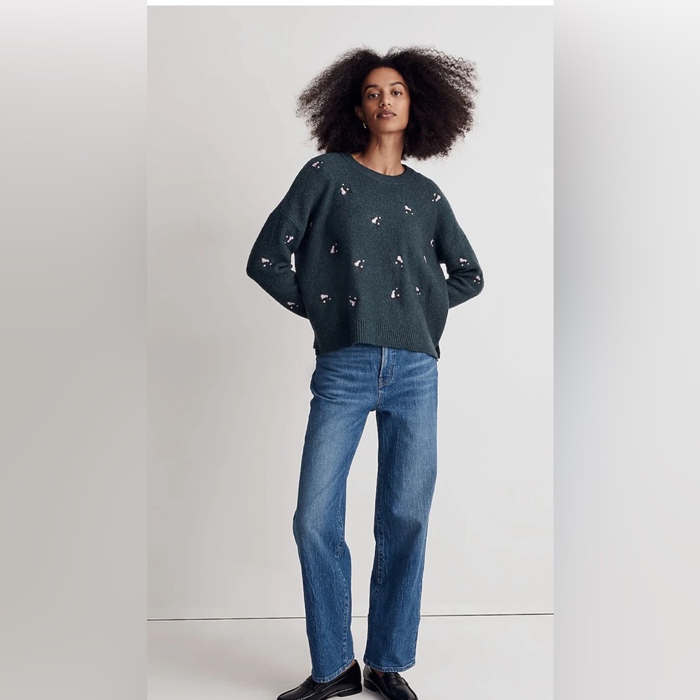 PREOWNED Embroidered Cross-Stitch Floral Pullover Sweater
